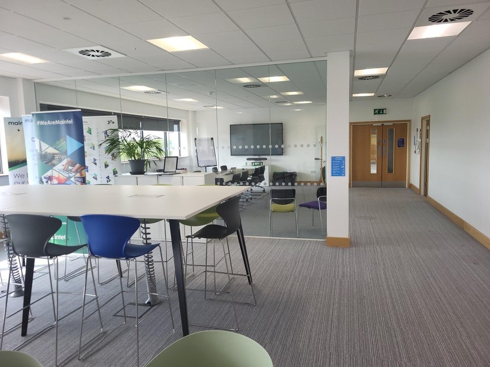 Office in Cannock - photo 2